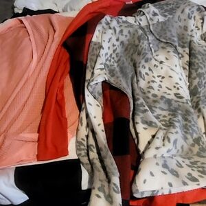 Womens Sweater Bundle L/XL